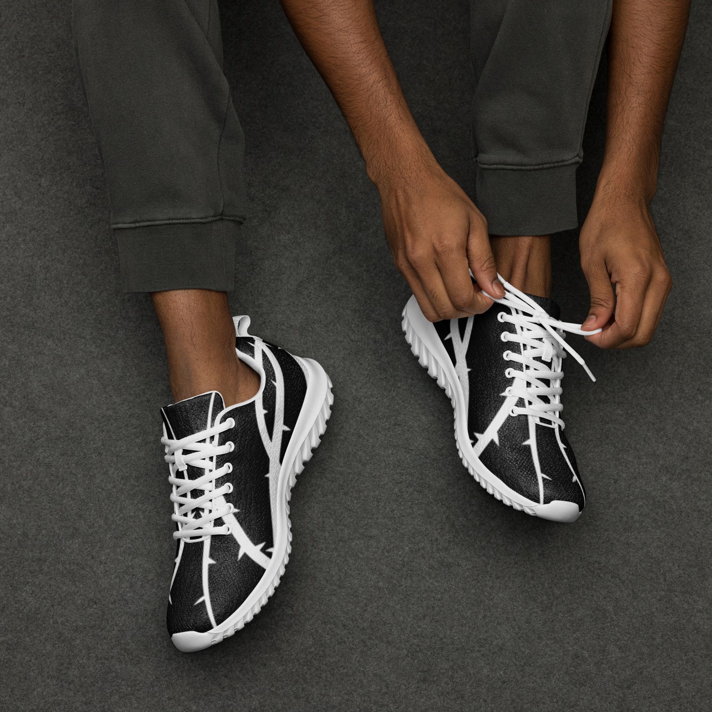 MOMM Men’s athletic shoes